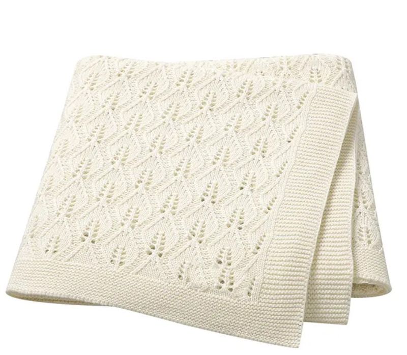 Babyteppe med navn - Naturhvit løvfall